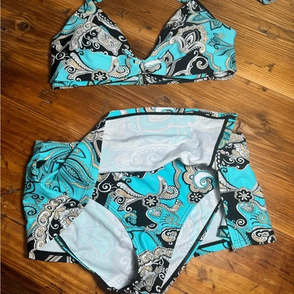 Bingo Surf Heat swimwear paisley halter top size L‎ & skirt bikini Bottom medium - Picture 2 of 7